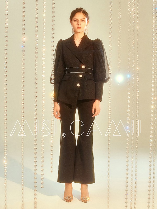 Misi2022春夏季黑色纯色喇叭裤