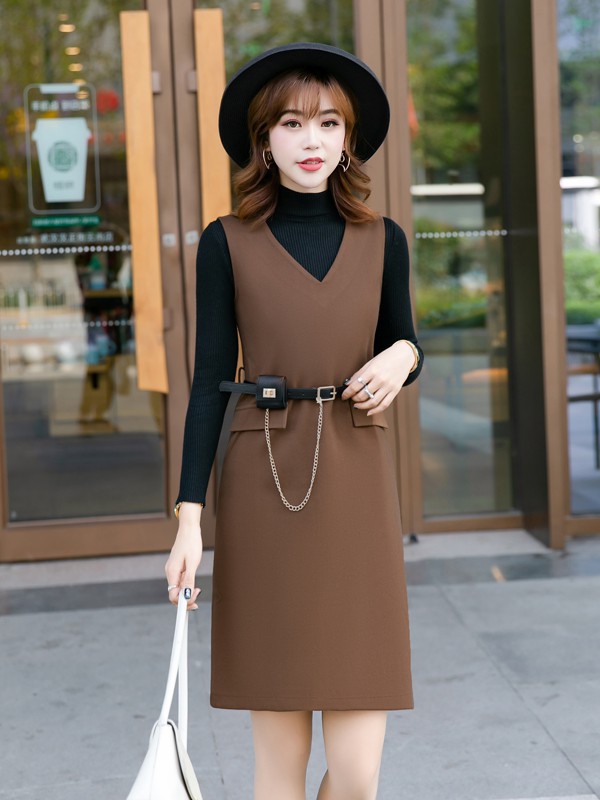 融恋女装2022春夏季咖啡色纯色连衣裙