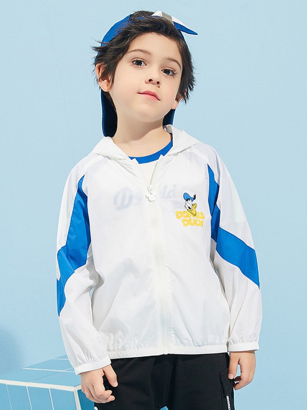 迪士尼2022春夏季白色印花防晒衫