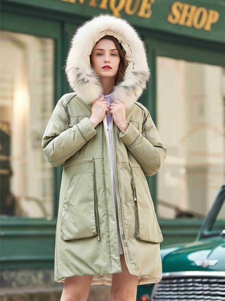 Cheer&Joy女装2021秋冬季绿色带毛领派克服