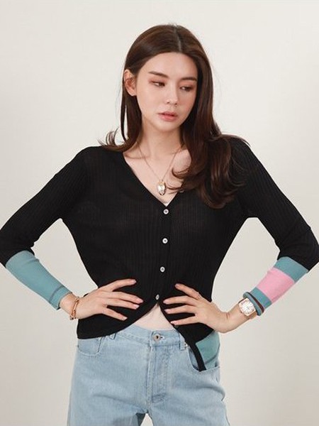 Cheer&Joy女装2021秋冬季黑色纯色雪纺衫