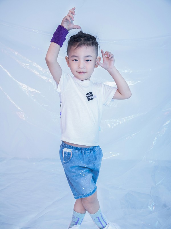 宝贝巴迪童装2022春夏季蓝色纯色短裤