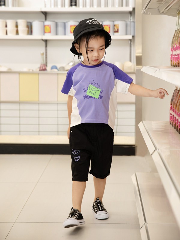 宝贝巴迪童装2022春夏季紫色印花T恤