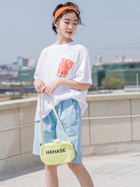 贝贝睿亲2022春夏季白色印花T恤