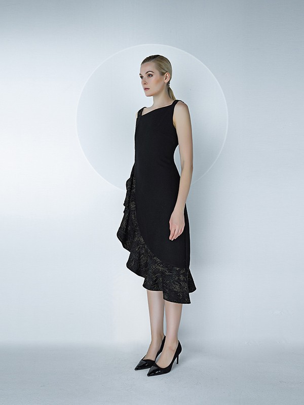 D.MARTINAQUEEN2021春夏季黑色不对称连衣裙