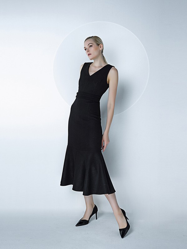 D.MARTINAQUEEN2021春夏季黑色长款连衣裙