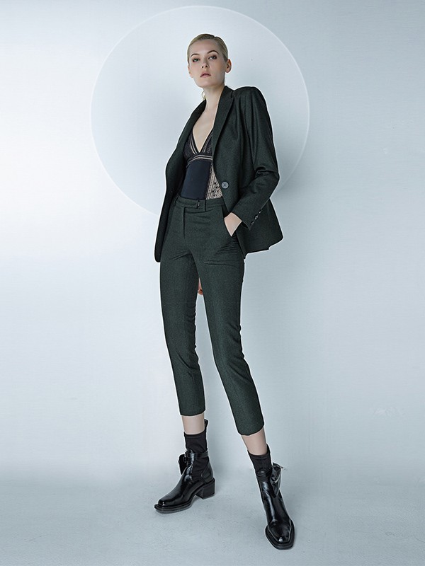 D.MARTINAQUEEN2021秋冬季黑色纯色西装