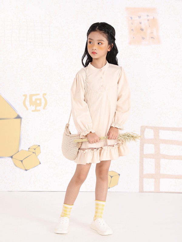 莳季童装2022春夏季米色纯色连衣裙