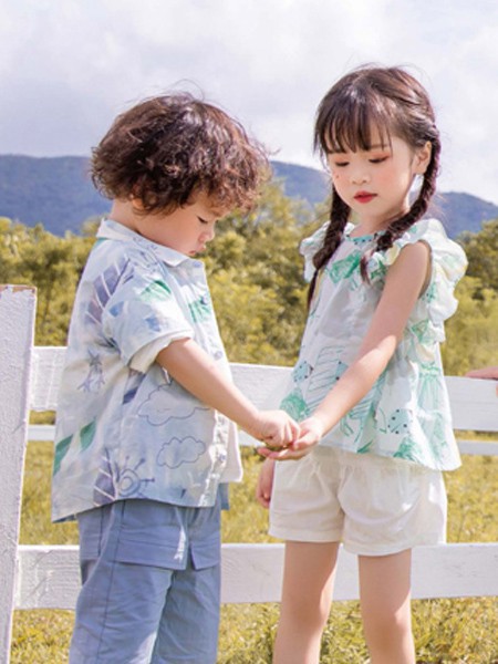 莳季童装2022春夏季白色纯色短裤