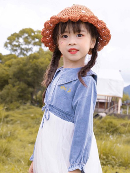 莳季童装2022春夏季白色拼接连衣裙