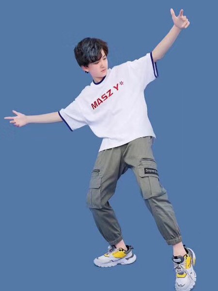 咔士尼童装2022春夏季白色字母T恤