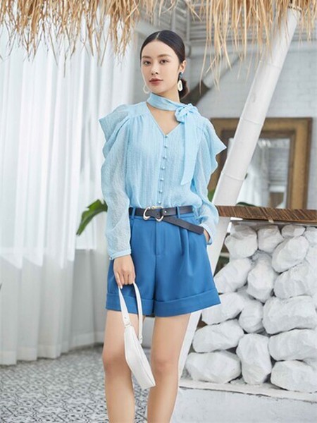 VOGUECREATECH女装2022春夏季蓝色纯色雪纺衫