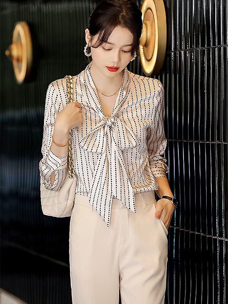 歌米裳女装2022春夏季白色条纹雪纺衫