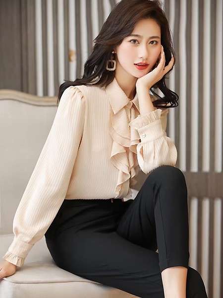歌米裳女装2022春夏季米色荷叶边雪纺衫