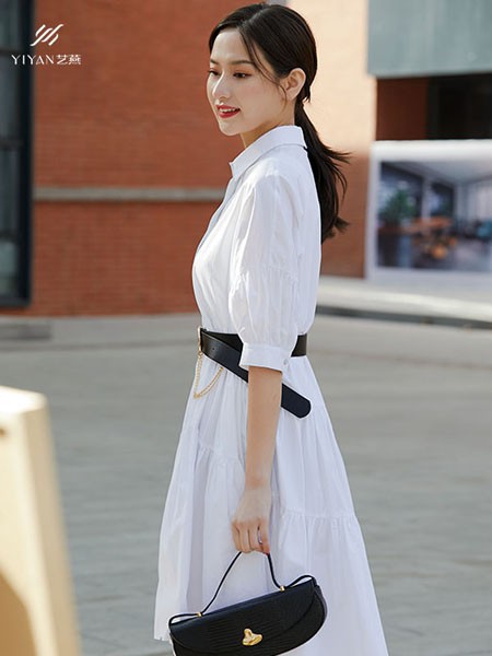 艺燕女装2022春夏季白色纯色连衣裙