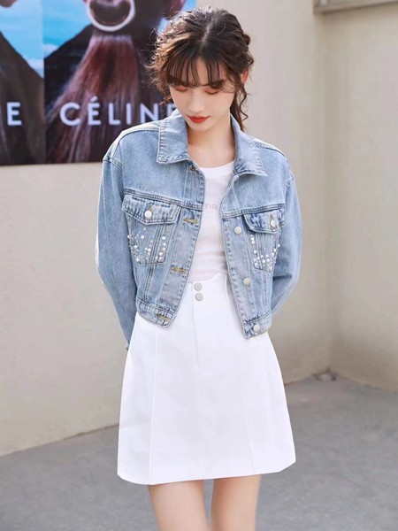 ​EVERPRO女装2022春夏季白色纯色连衣裙