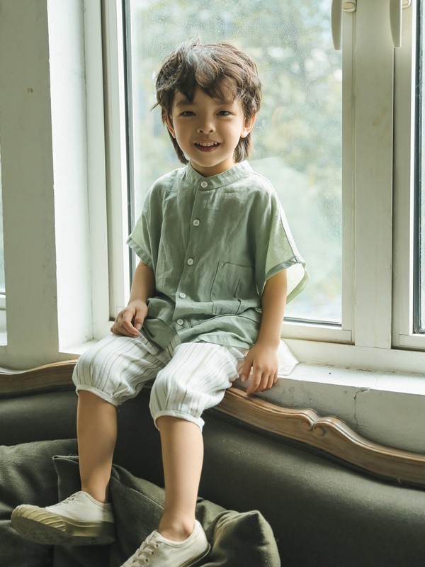 唛咖啦2022春夏季绿色纯色衬衫