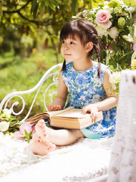 米兰达童装2022春夏季蓝色印花连衣裙