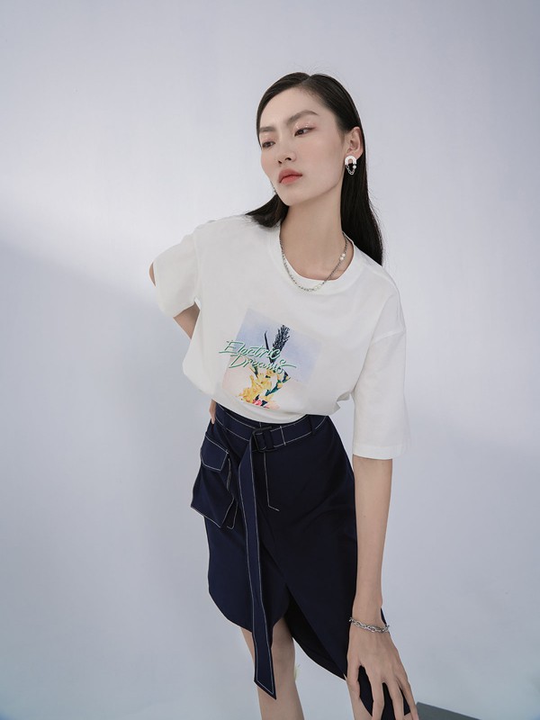 FIFI&LILY女装2022春夏季白色撞色T恤