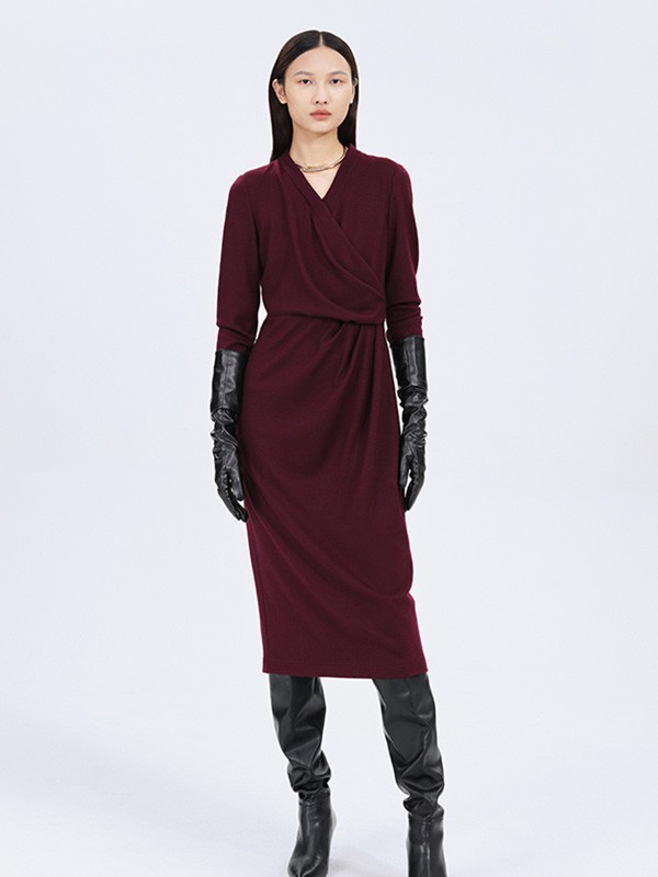尹默IMMOBILE2021秋冬季酒红色收腰连衣裙