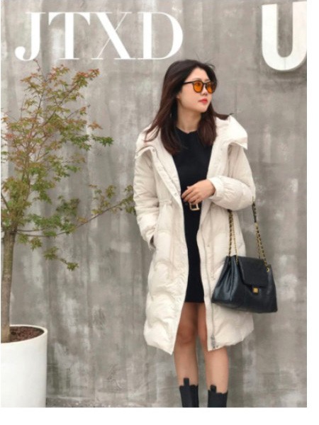 街调2021春夏季白色连帽棉服