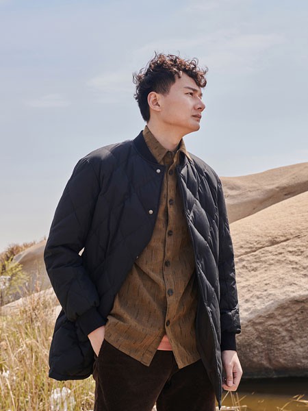 之農男装2021秋冬季咖啡色纯色衬衫