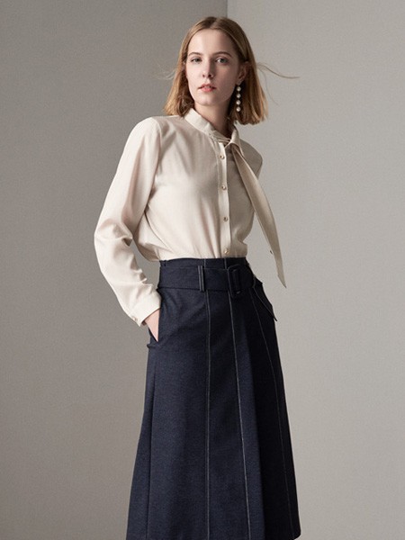 华丹尼2020秋冬装女装