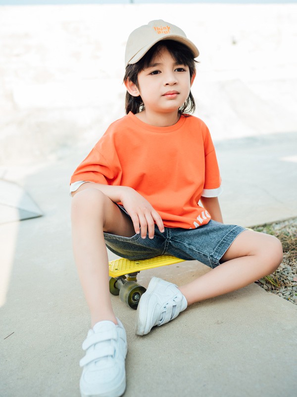 迪士汤姆童装2021春夏季橙色字母T恤