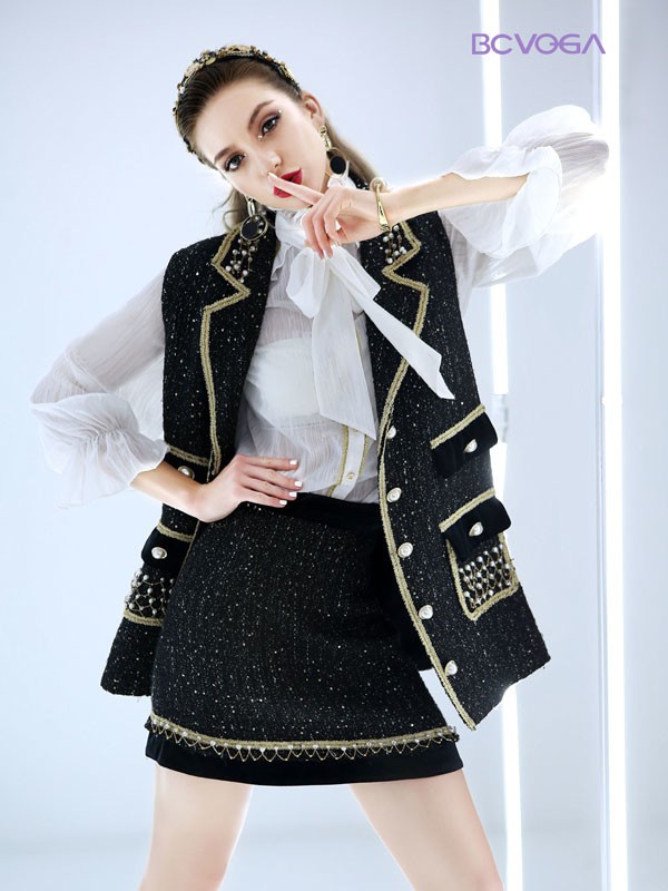 百丝2021春夏季黑色亮片马夹