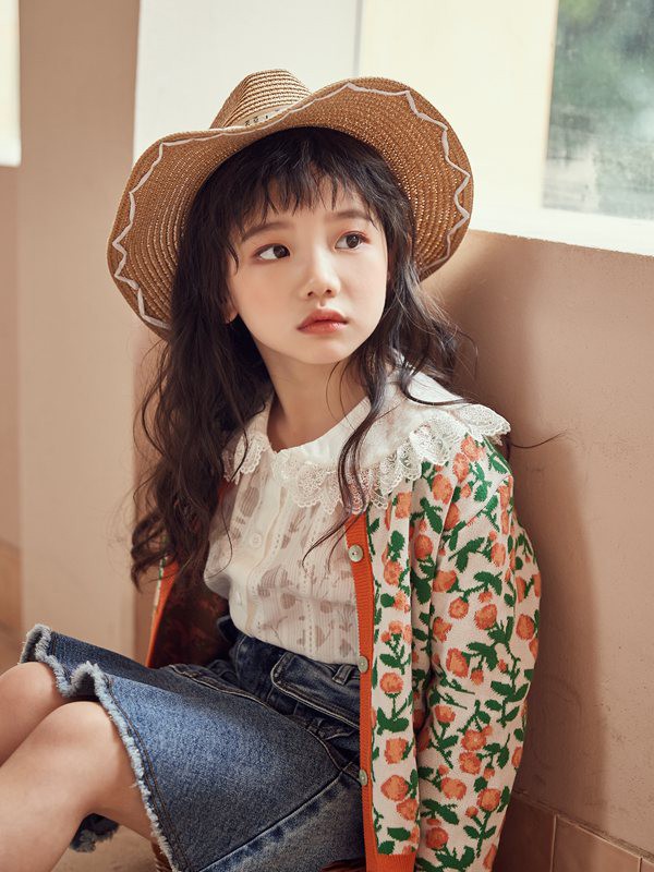 M2021春夏季米色提花针织衫