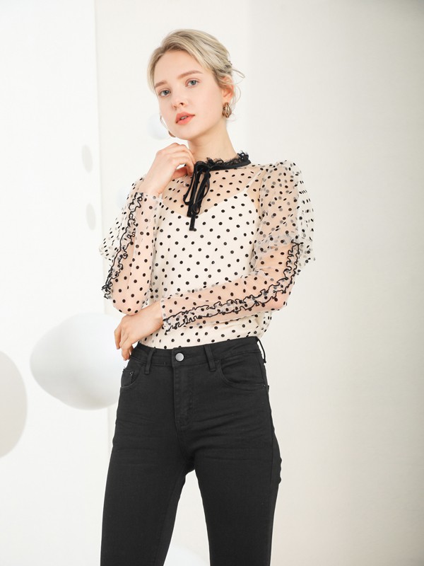 容悦2021春季白色波点上衣