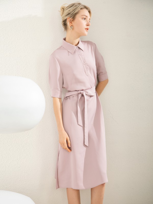 容悦2021春季粉色宽松连衣裙