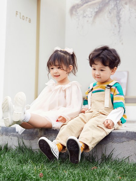 半糖小记童装2020秋冬季杏色纯色背带裤