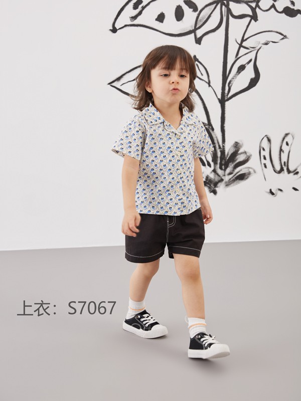莫小汐童装2021春夏季白色印花衬衫