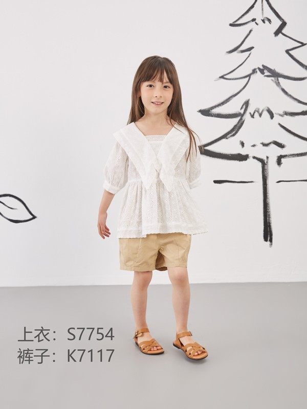 莫小汐2021春夏季白色翻领上衣