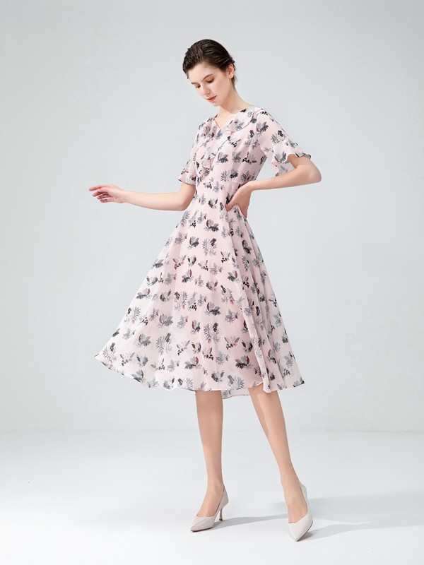 熙嬅2021春夏季粉色印花连衣裙
