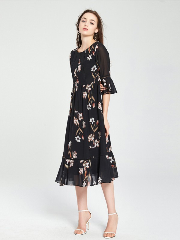 爱弗瑞女装2021春夏季黑色印花连衣裙