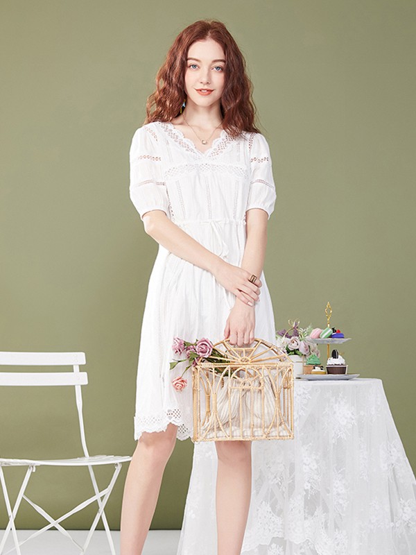 音菲梵2021春夏季白色镂空连体衣