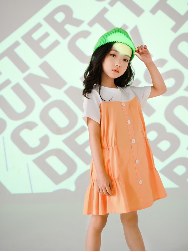 西瓜王子2021夏季橙色拼接连衣裙