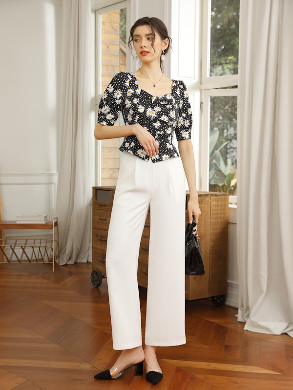 爱依莲2021夏季黑色碎花上衣