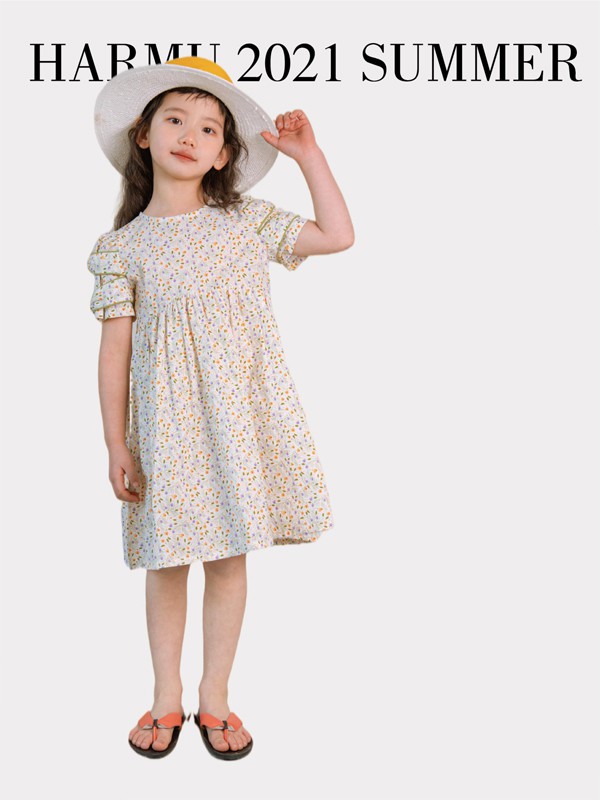 哈沐2021夏季米色碎花连衣裙