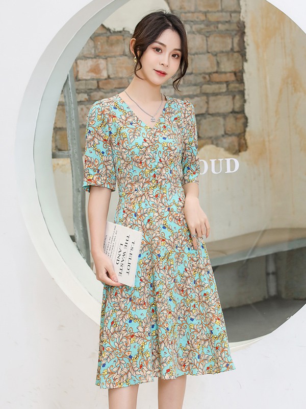 YOSUM2021春夏季浅蓝色印花连衣裙