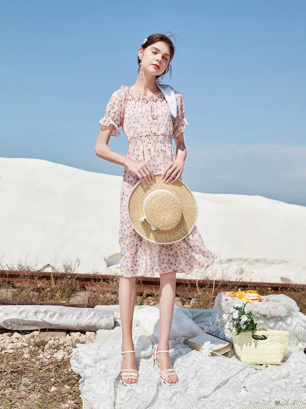 春美多2021夏季粉色碎花连衣裙