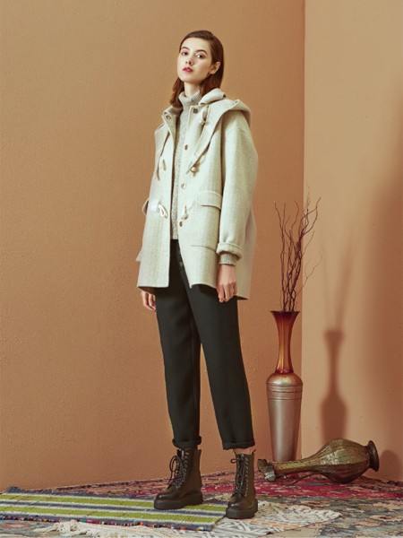 钡禾2020秋冬季白色纯色羽绒服