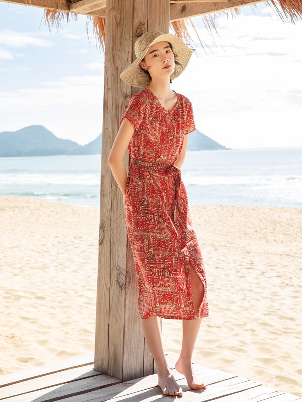 千百惠2021春夏季红色印花连衣裙