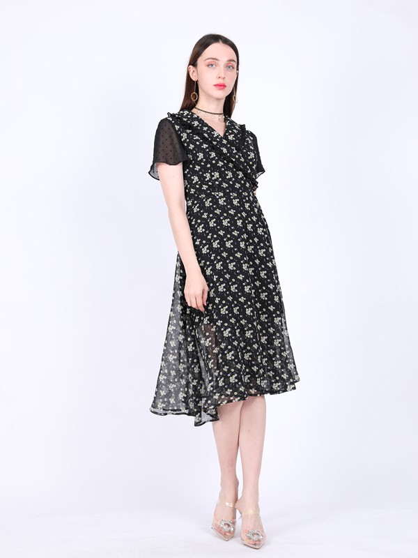 莎斯莱思2021春夏季黑色碎花连衣裙