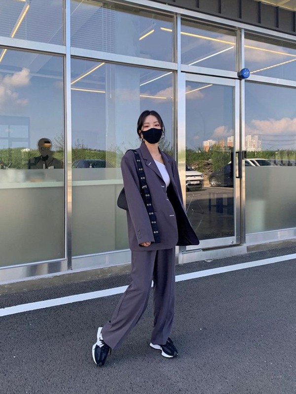 韩素生活2021女士黑色斜挎包