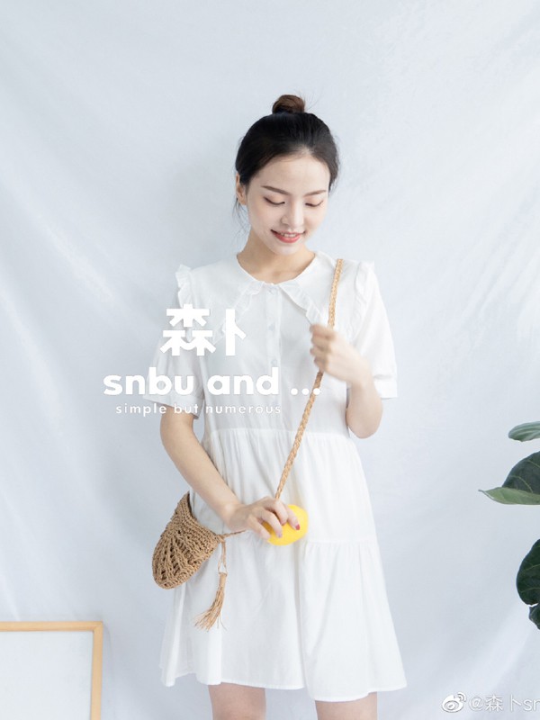 森卜2021春夏季白色长款连衣裙