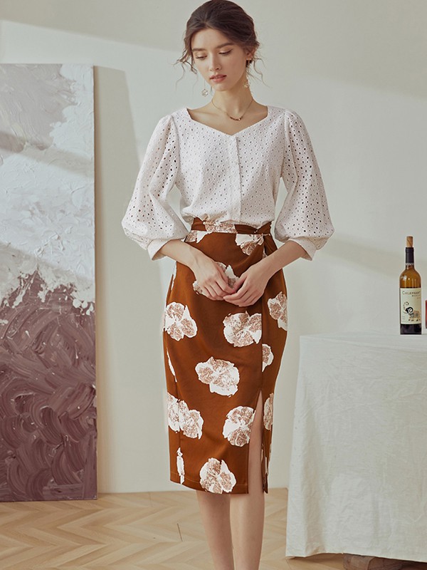 摩卡2021春夏季棕色印花半身裙
