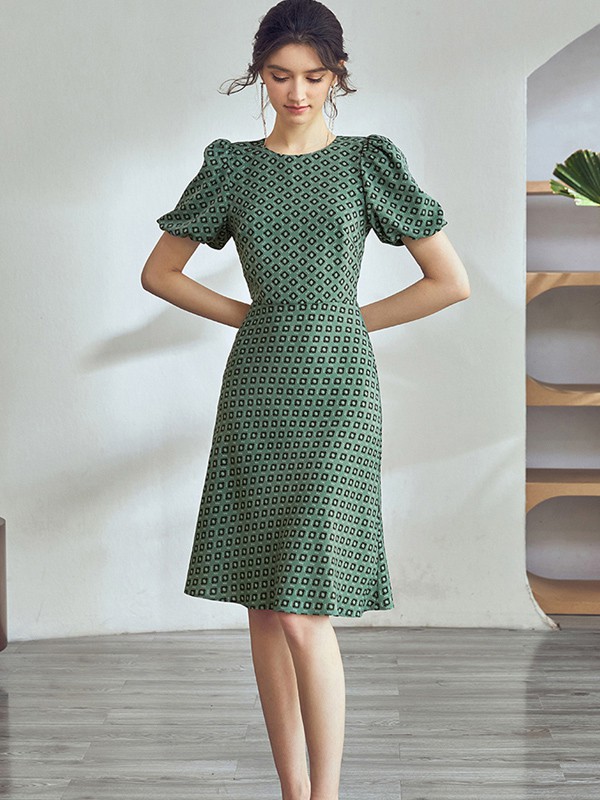 摩卡2021春夏季绿色印花连衣裙